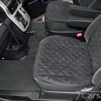 Коврики текстильные на Toyota Noah-Voxy II пр.руль (2007-2015) 2 ряд - без прохода